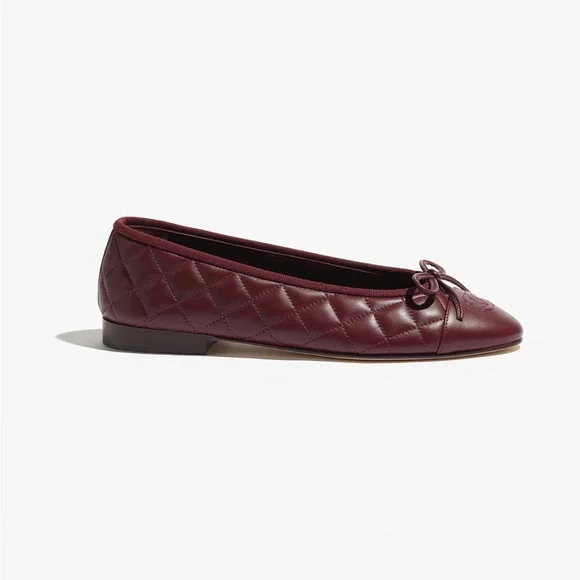 Chanel 26P Dark Burgundy Flats | Size 38 - Picture 4 of 13